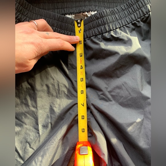 Ladies petit small MEC rain pants, like new - Picture 8 of 8